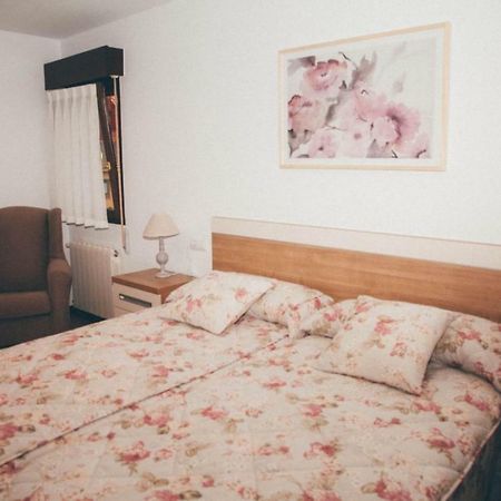 Apartament La Casina Onís Zewnętrze zdjęcie