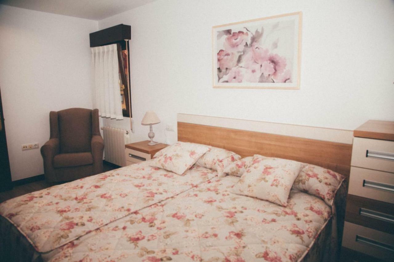 Apartament La Casina Onís Zewnętrze zdjęcie